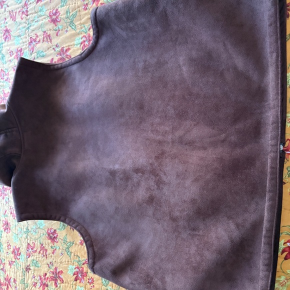 Ralph Lauren Suede Vest with Hood - Picture 5 of 7